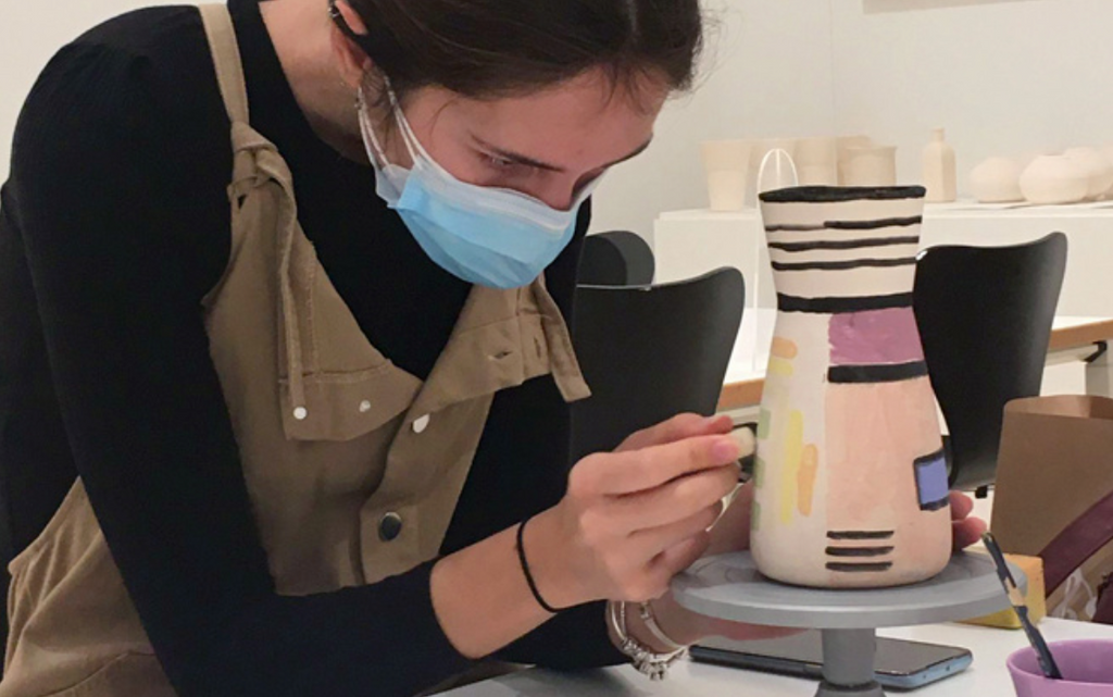 Sobre el barro. Taller de cerámica